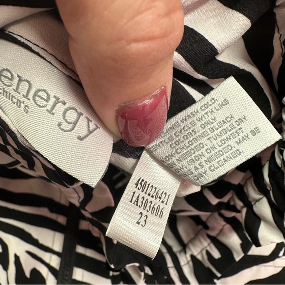 chico's zenergy activewear Womens S Zebra animal Print full zip Jacket - Picture 9 of 9